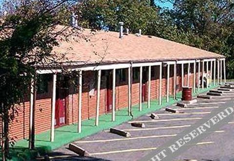 其他 Americana Inn Farmingdale