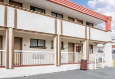 Others 3 Econo Lodge