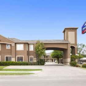 大草原城孤星公園附近溫德姆豪生飯店1 , 飯店Six Flags Mall