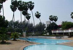 Others 5 Room Club The Bed Suite