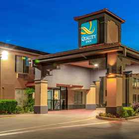 Quality Inn1 , 飯店National Cowboys of Color Museum