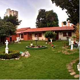 Khách sạn Jardim 1, Khách sạn Ferreira Square