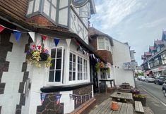 Others 2 The Castle Inn