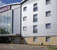 อื่นๆ 2 Premier Inn Watford Central