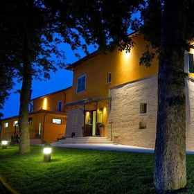 Relais Villa Fornari 1, โรงแรม & ที่พัก Bolognola