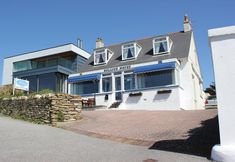 Others 2 Rolling Waves Hotel