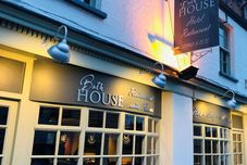 Lain-lain Bath House Hotel