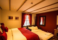 Lain-lain 7 Bath House Hotel