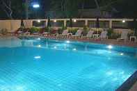 สระว่ายน้ำ Casuarina Jomtien Hotel- Baramie Residence