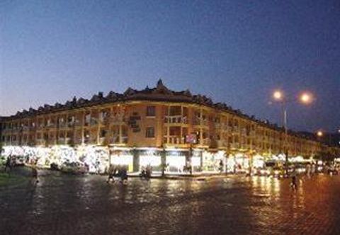 Others Midpoint Club & Suites