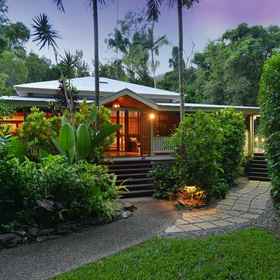 Port Douglas Valley Retreat 1, Hotel Yorkeys Knob