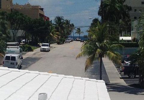 Others Birch Patio Motel