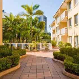 Bay Lodge Apartments 1, 酒店 Elsewhere