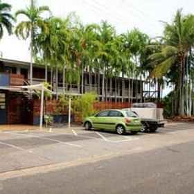 Casa on Gregory - Boutique Luxury Motel 1, Hotel Cossies Poolside Bar and Bistro