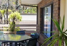 Others 7 Twin Pines Motel