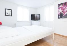 기타 6 Swiss Star Guesthouse District 4