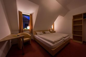 อื่นๆ 4 Velcrea