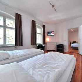 Old Town Apartments Greifswalder Strasse 1, Khách sạn Pankow