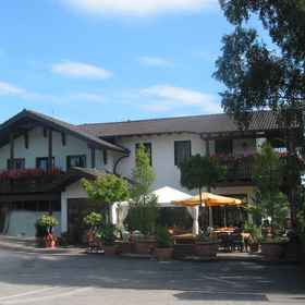 Restaurant Landgasthof Zum Wiesengrund1 , 飯店Weingut Hubertus M. Apel