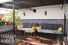 Lainnya Triana Backpackers