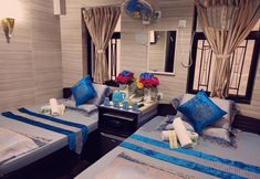 Others 4 Dhillon Hotel - Hostel