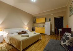 Khác 7 Apartments and Rooms Golden Gate