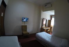 Others 5 Crown Hotel