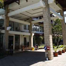 Surya Pesona Beach Hotel1 , 飯店西海岸