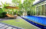 Swimming Pool 7 D'wina Villa Kuta