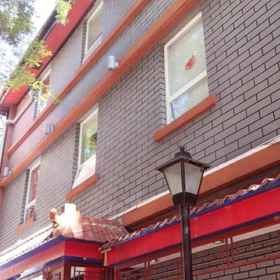 Happy Dragon Courtyard Hostel 1, Hotel Andingmen