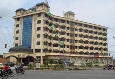Others Hotel Madani Medan - Syariah Hotel