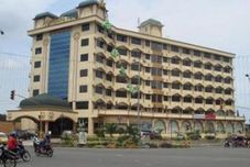 Others Hotel Madani Medan - Syariah Hotel