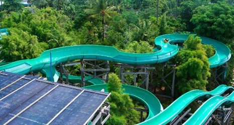 Swimming Pool 2 Warung Coco Poppies 2