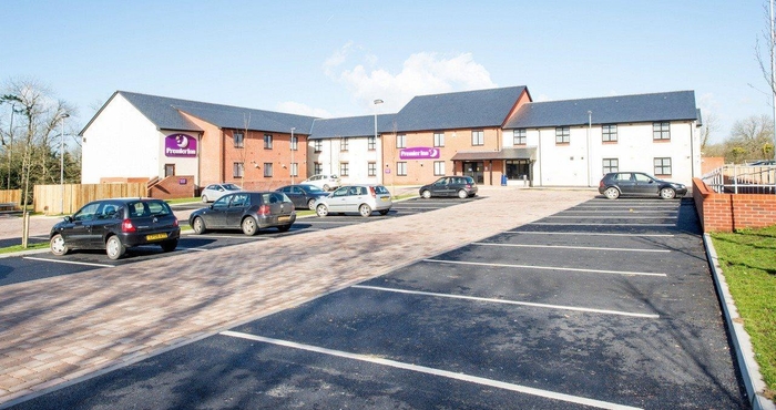 อื่นๆ Premier Inn Premier Inn Haverfordwest (North/A40)