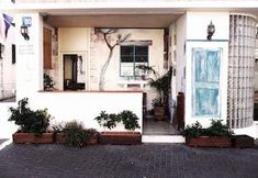 Others 2 Sea Side Hotel