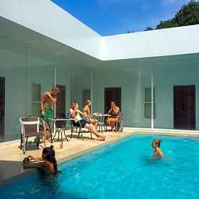 Onederz Sihanoukville 1, Hotel Bus port terminal