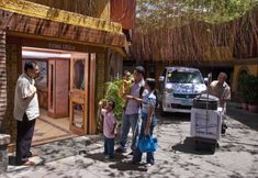 Khác 4 Pinoy Pamilya Hotel