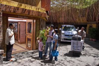 Khác 4 Pinoy Pamilya Hotel