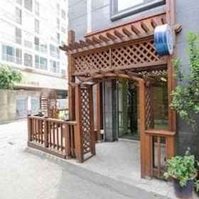 Petercat Hotel Insadong 1, コンポーズコーヒー徳成女子大学店ホテル