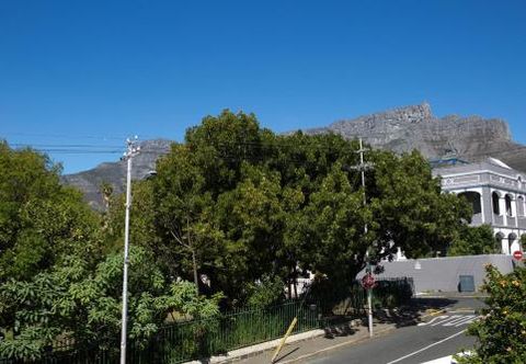 Khác The Blue House