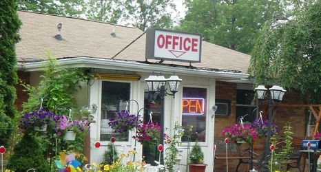 Others 2 Chateau Motor Lodge