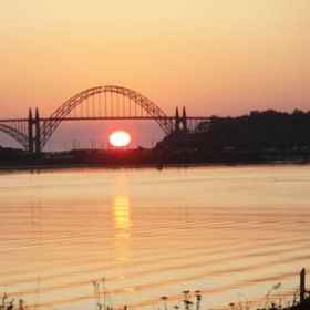 โรงแรมคอนโดมิเนียม The Landing At Newport 1, โรงแรม & ที่พัก Edge Art Gallery