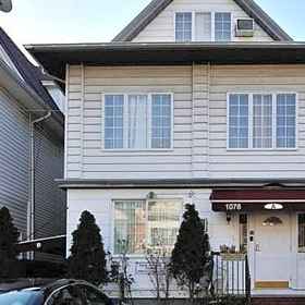 Midwood Suites Brooklyn 1, Khách sạn The Owl's Head