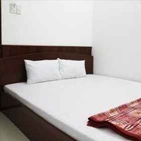 Mai Home Hostel 1, Hotel Tran Huu Trang Cai Luong Theater