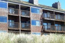 Others Cozy Cove Beachfront Resort Inn