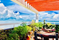 Others 7 Whale Hotel