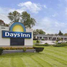 Days Inn by Wyndham Middletown1 , 飯店Orange County Fair Speedway