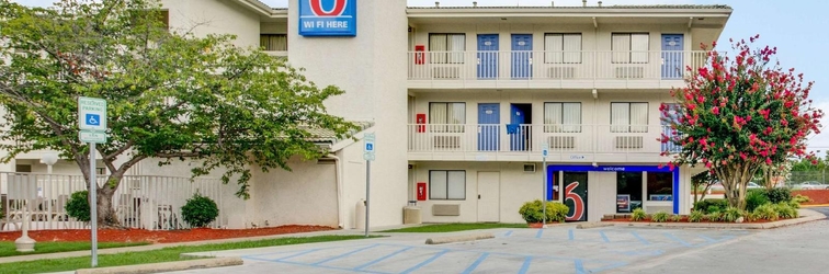 Others Motel 6 Columbia West