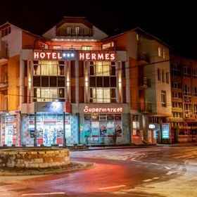 Khách sạn Hermes 1, Khách sạn Theodora Golf Club