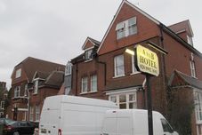 Lain-lain A To B Hotel